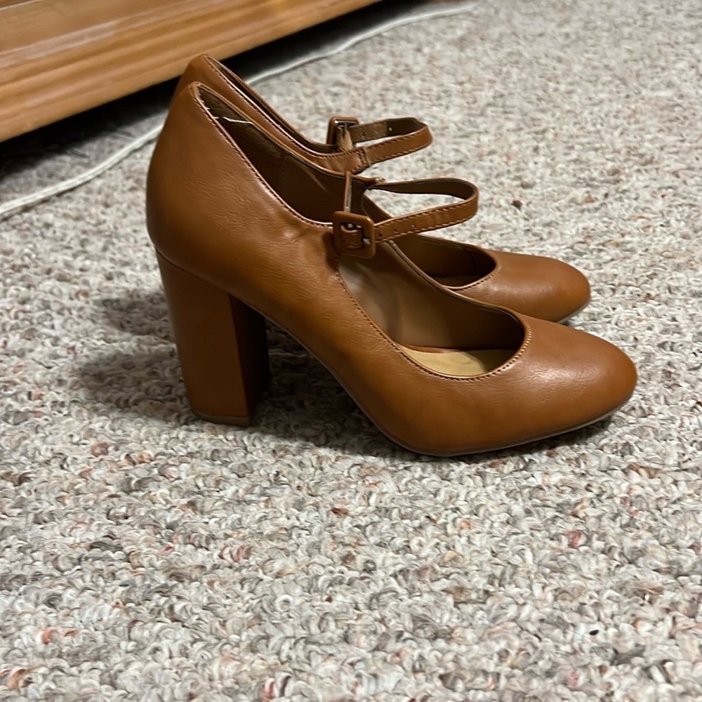 Mary Jane Style Block Pump